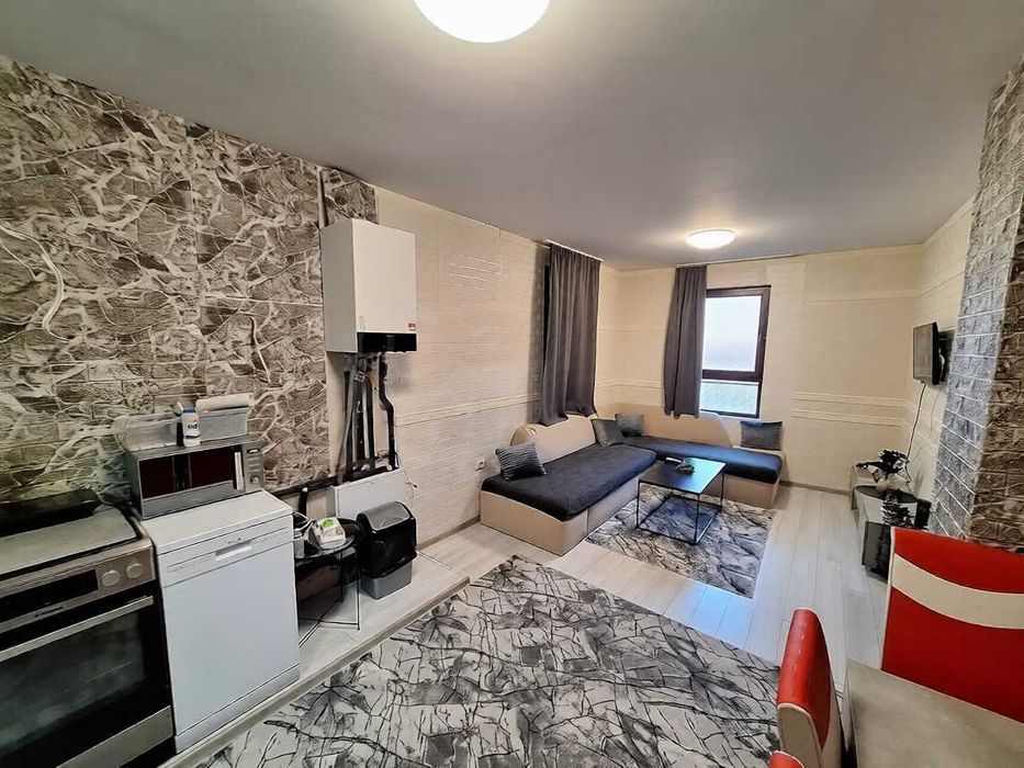 Тристаен апартамент | Широк център | Благоевград