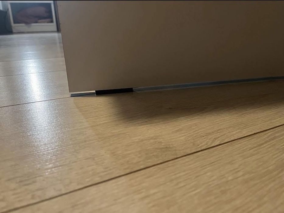 Офис бюро цвят графит