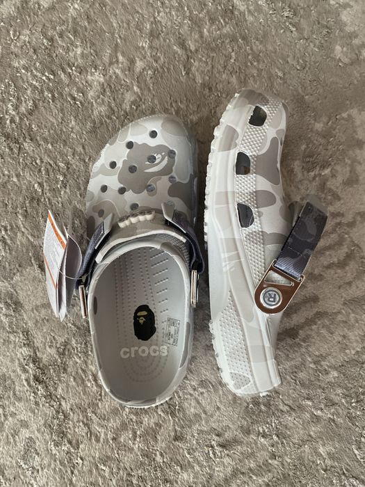 crocs Bape white