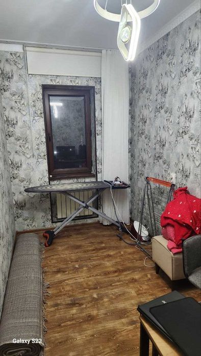 Uy sotiladi 3 xonali 4 xona qilingan