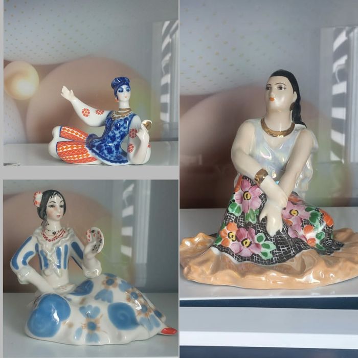 Фарфоровые статуэтки.