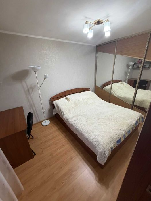 Продам 2 комнатную в Центре!