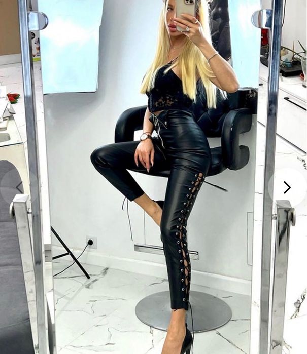 Дамски кожен клин