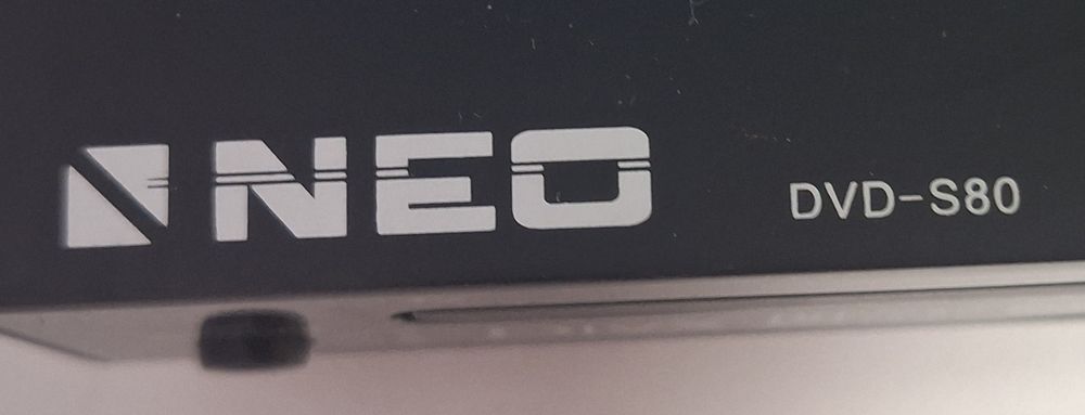 ДВД NEO + колекционерски диск