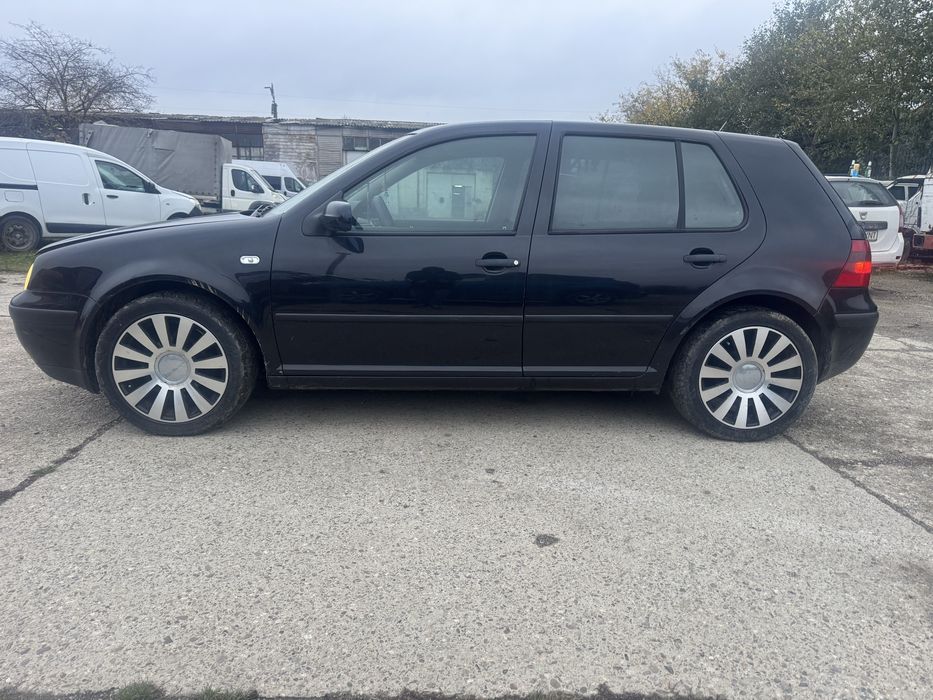 Volkswagen Golf 2001 benzină, 990 € — imagine 2