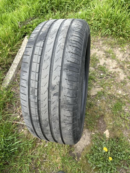 Pirelli летни 255/40/20