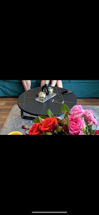 Masuta de cafea, neagra, folosita