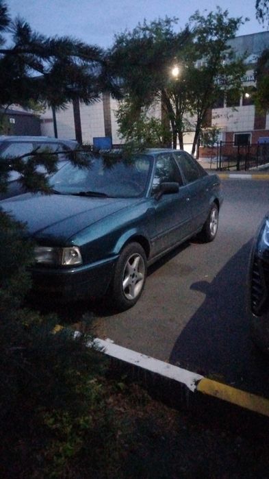 Продам Ауди 80 б4