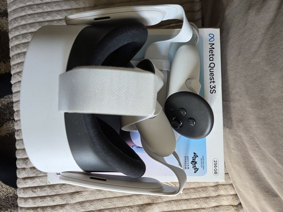 Продам vr шлем Meta quest 3s 256гб