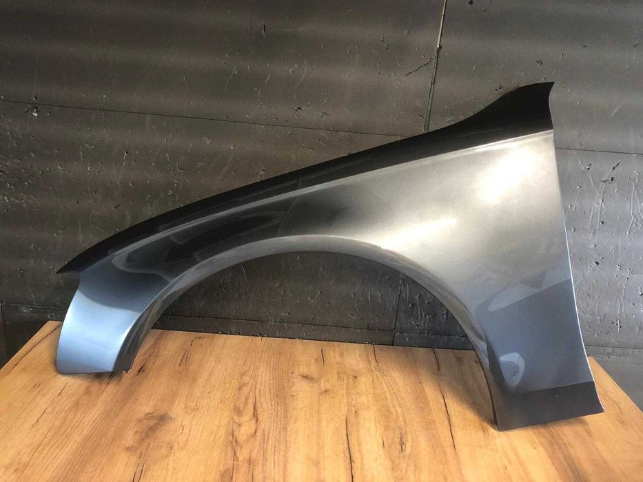 Aripa Fata Stanga Audi A4 B8.5 An 2011-2015 (LX7R (Gri Inchis))