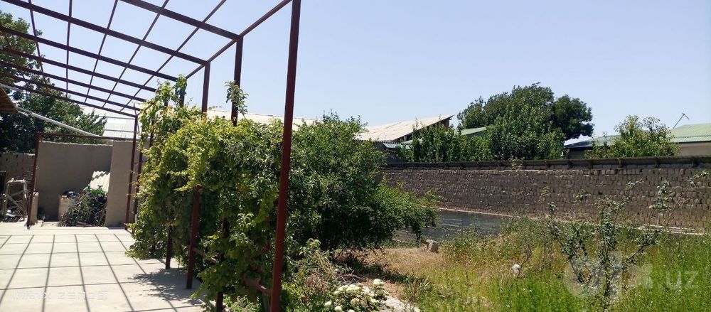 UY sotiladi (Bunyodkor MFY)