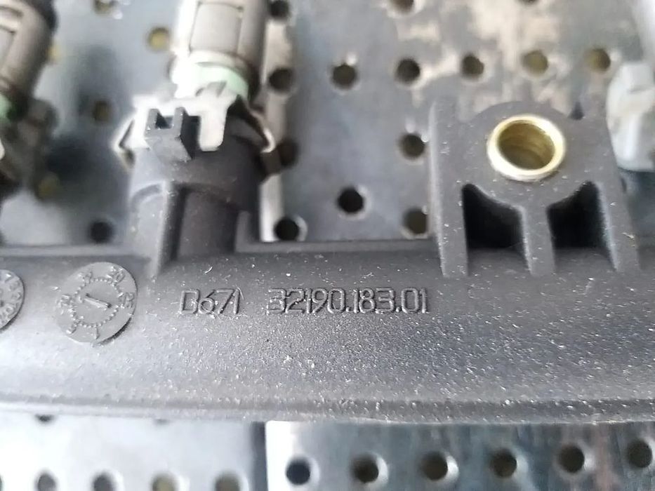Rampa cu injectoare 1.2 b fiat punto 3219018301