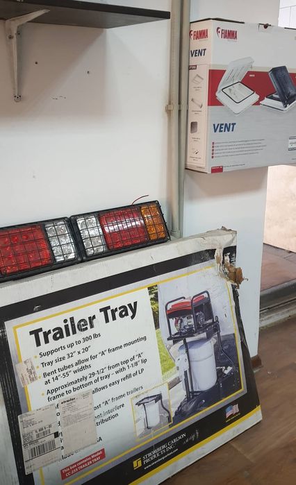 Прицеп окна Автодом запчасти