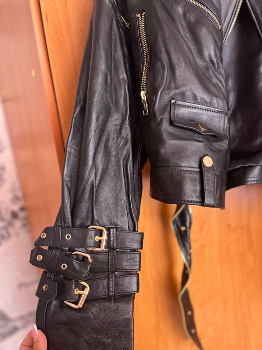 Дамско кожено яке