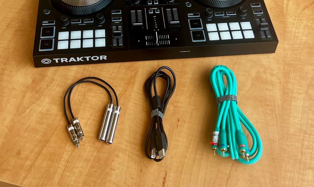 Продавам Traktor S2 MK3