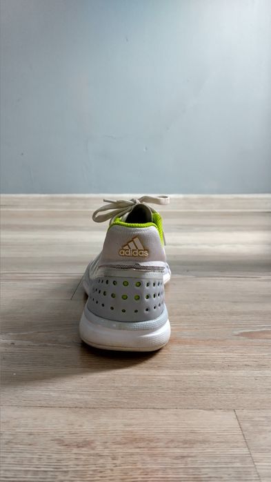 Маратонки adidas