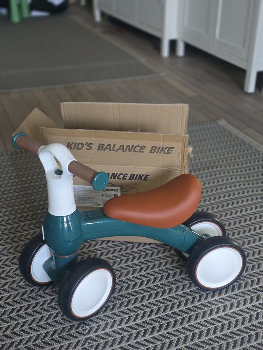 Bicicleta fara pedale silentioasa