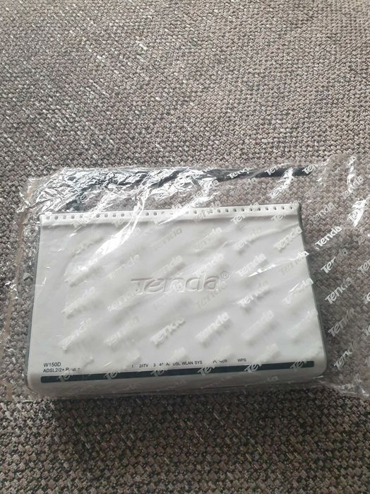 Router Wi-Fi Wireless-N Tenda W150D nou