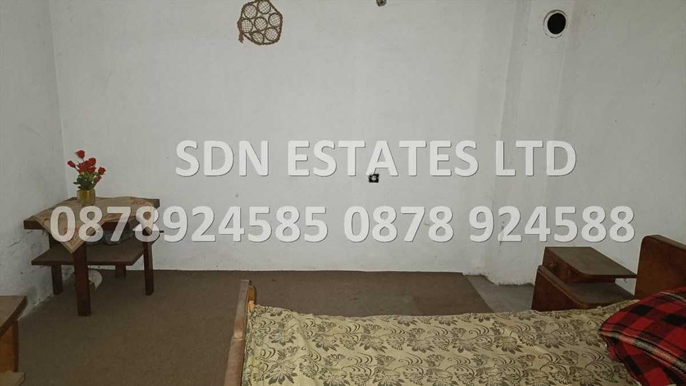 Продава се Къща в Казанлък - 200 кв.м за 434 €/кв.м - Снимка #10