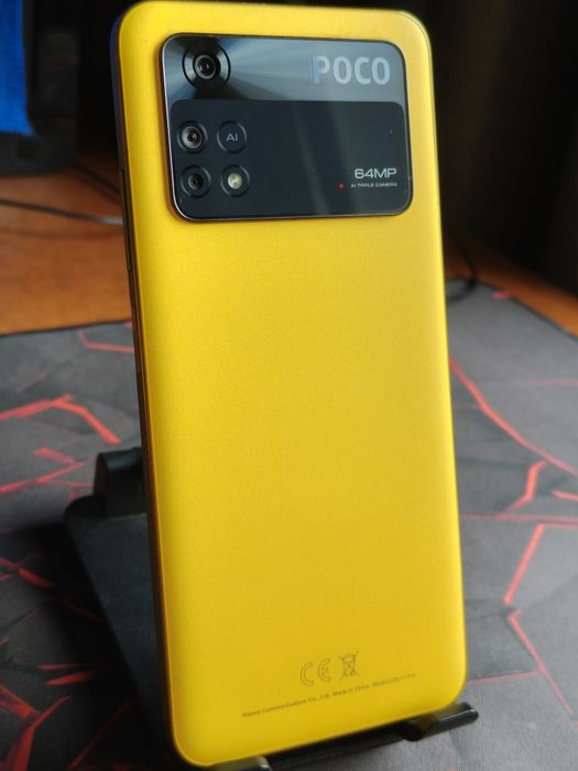 Продам смартфон POCO M4 Pro