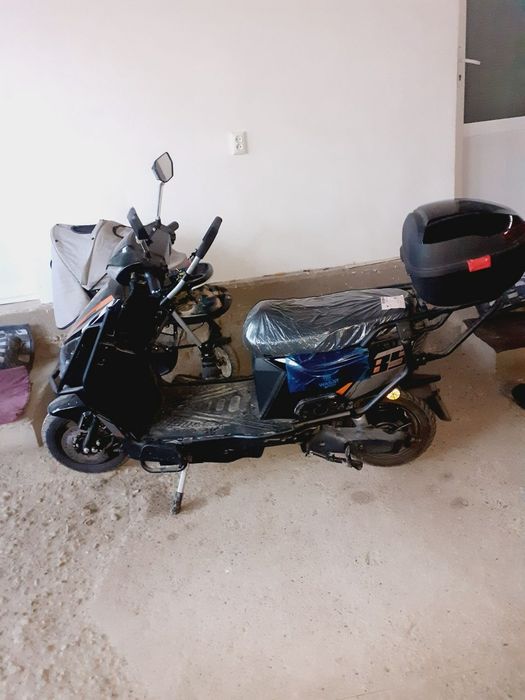 Электрон скутер йанги