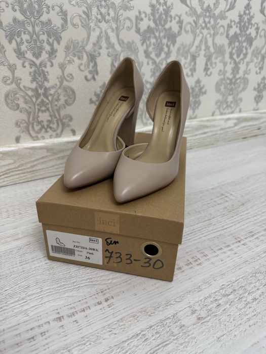 Элегантные туфли на каблуке