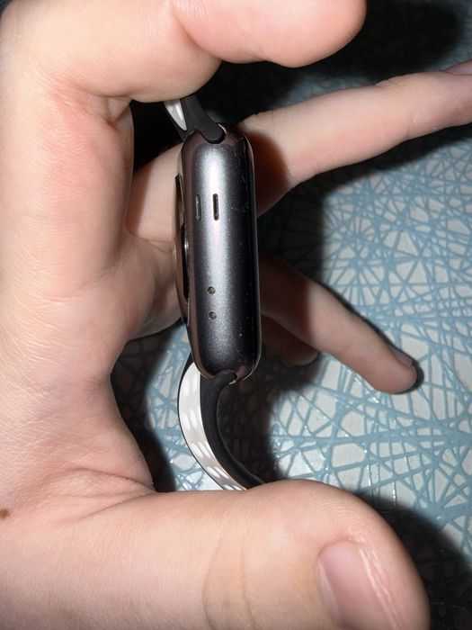 Продам Apple watch 2 series