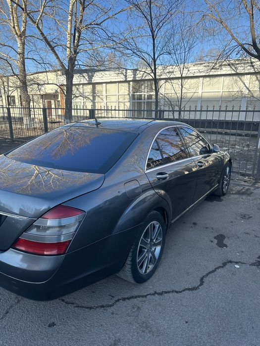 Мерседес 221