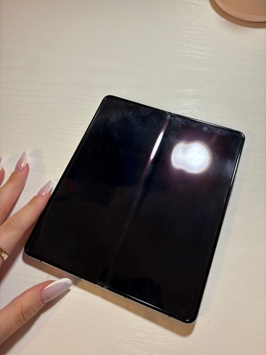 Samsung fold 5 neutilizat 512 gb 12 ram