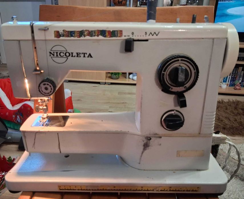 Masina de cusut si brodat Nicoleta