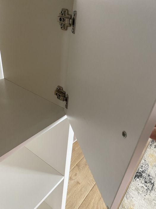 IKEA KALLAX етажерка с врати