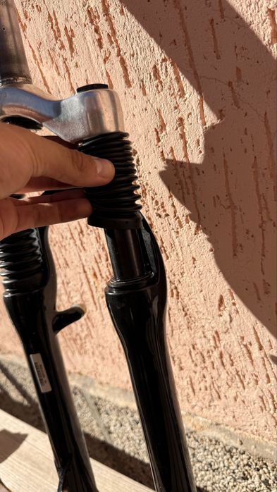 Rock Shox Judy TT  100mm 26 вилка КАТО НОВА