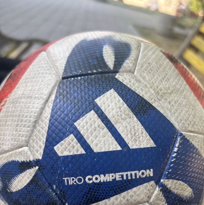 Професионална топка adidas