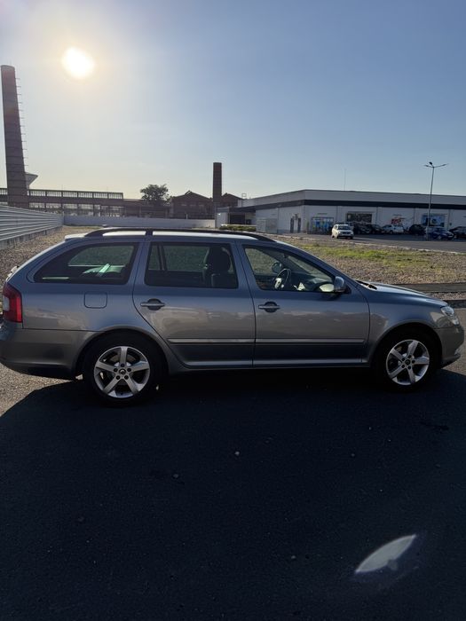 SKODA Octavia 2013 — imagine 3