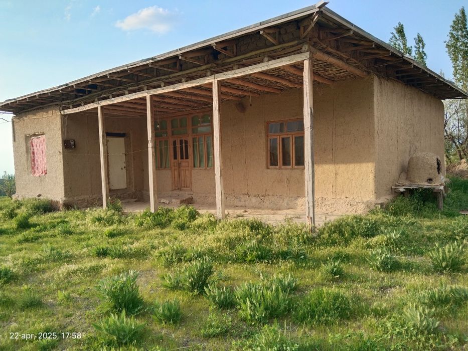 Uy sotiladi 5 xonali