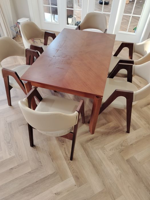 Стулья 6 штук по 25000