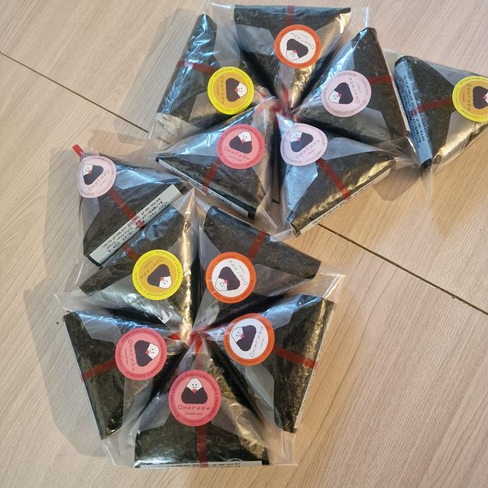 Онигири в продаже