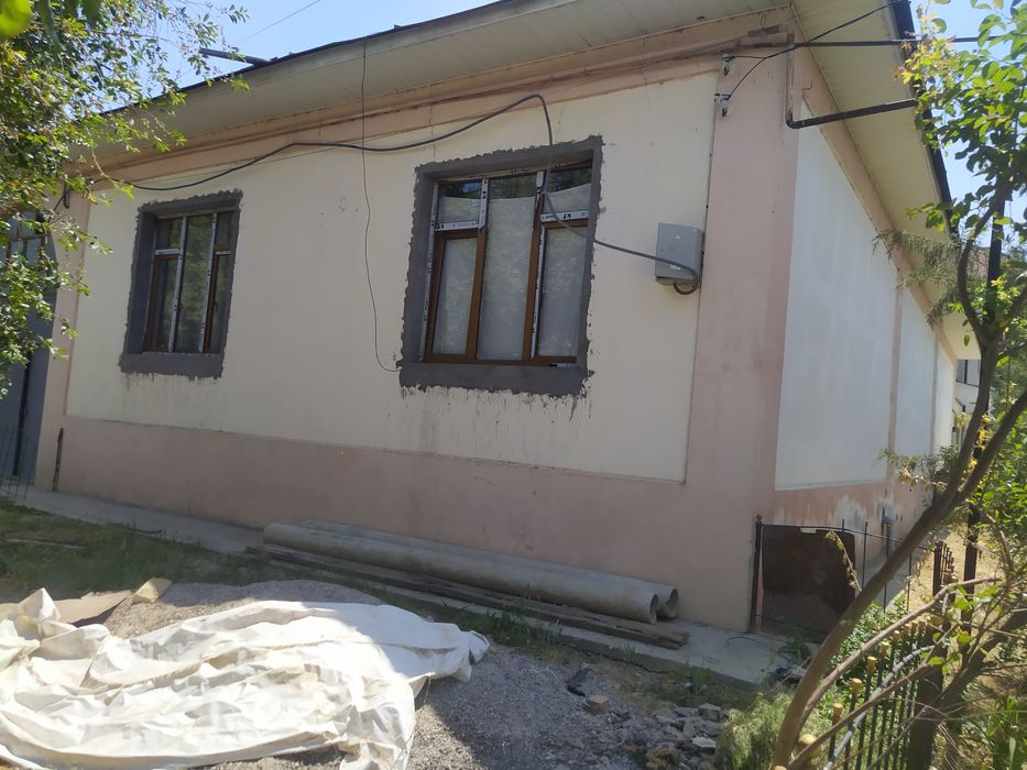 Eski 16 yilliyda ,3 so'tik uchastka sotiladi toshmi po'stidan ropparos