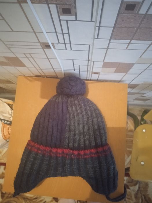 Продам зимнюю шапку