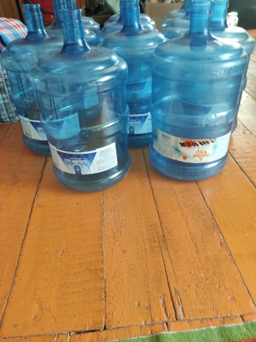 Пластиковые бутылки для воды