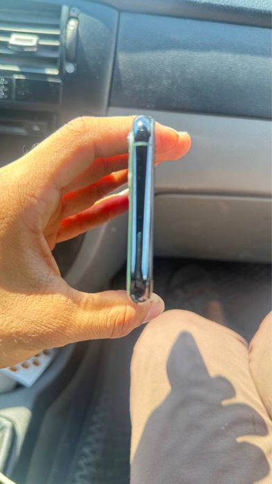 Iphone 11 pro green 64 gb sotiladi sr