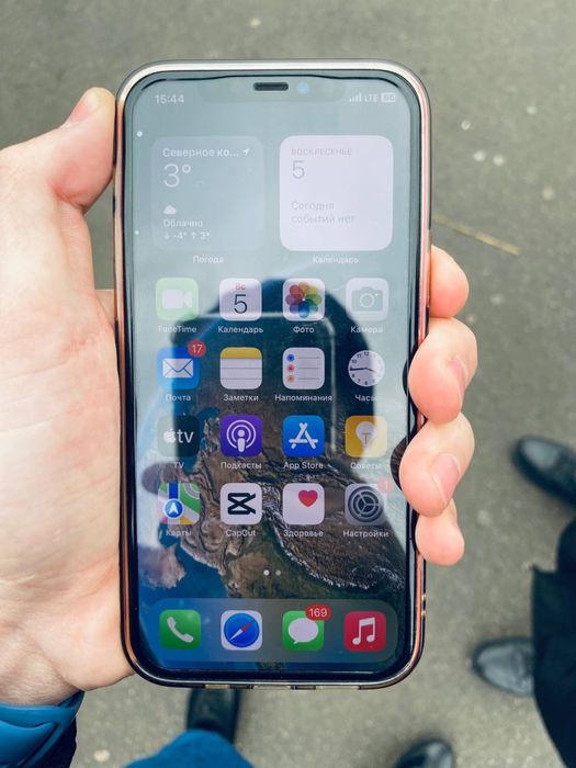 Apple iphone 12 red  64 гб без гарантии