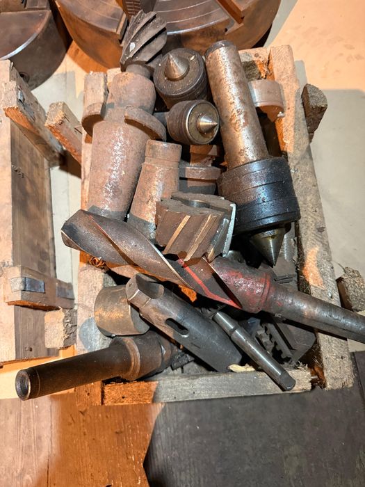 Universal, masa rotativa, burghie, menghina.