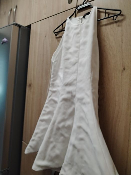 Продавам рокля  ZARA