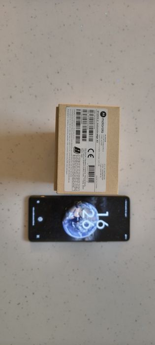 Telefon Motorola Edge 40 256 gb stocare 12 gb ram