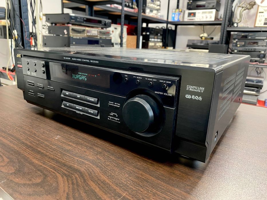Блестящ ресивър JVC
