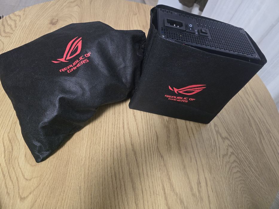 Sursa 750w asus rog