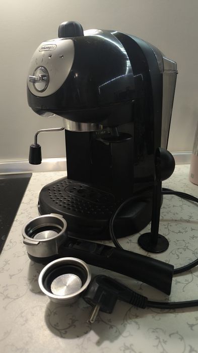 Кафе машина DeLonghi