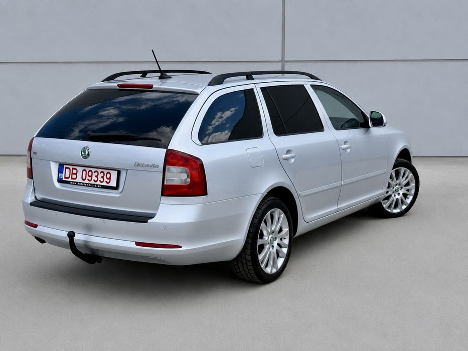 SKODA Octavia 2012 — imagine 3