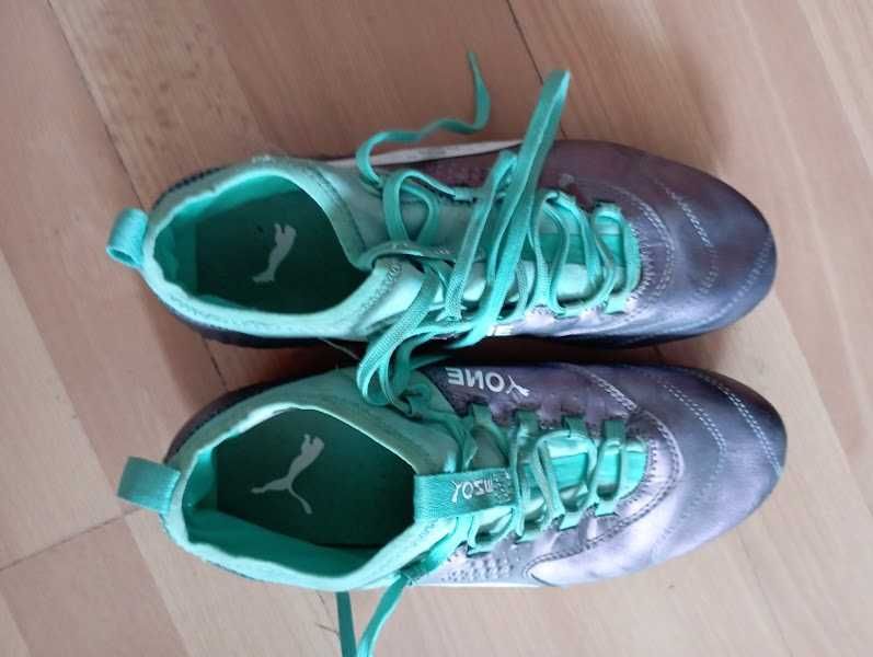 Футболни обувки 38,5